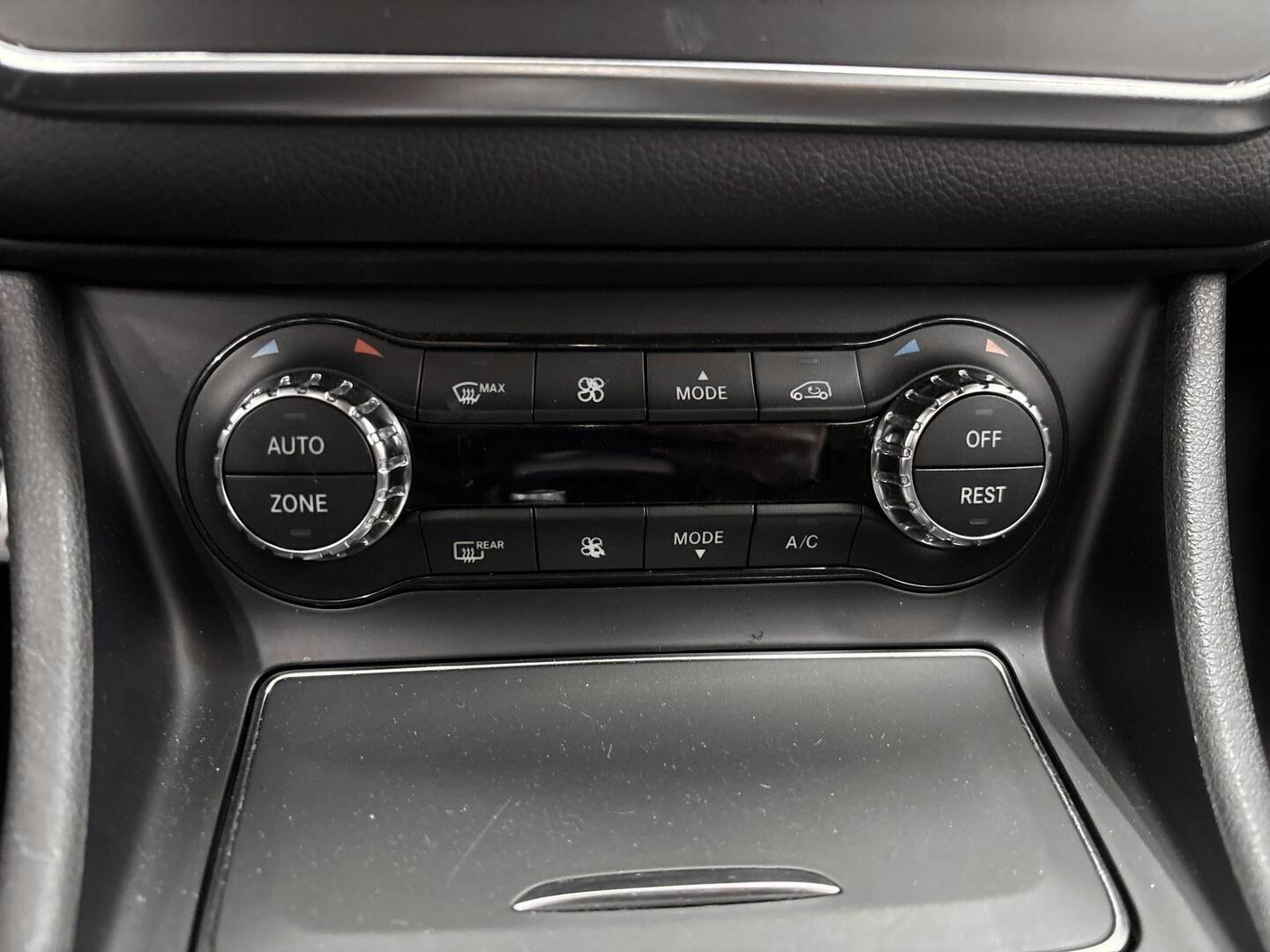 MERCEDES-BENZ CLA 2018