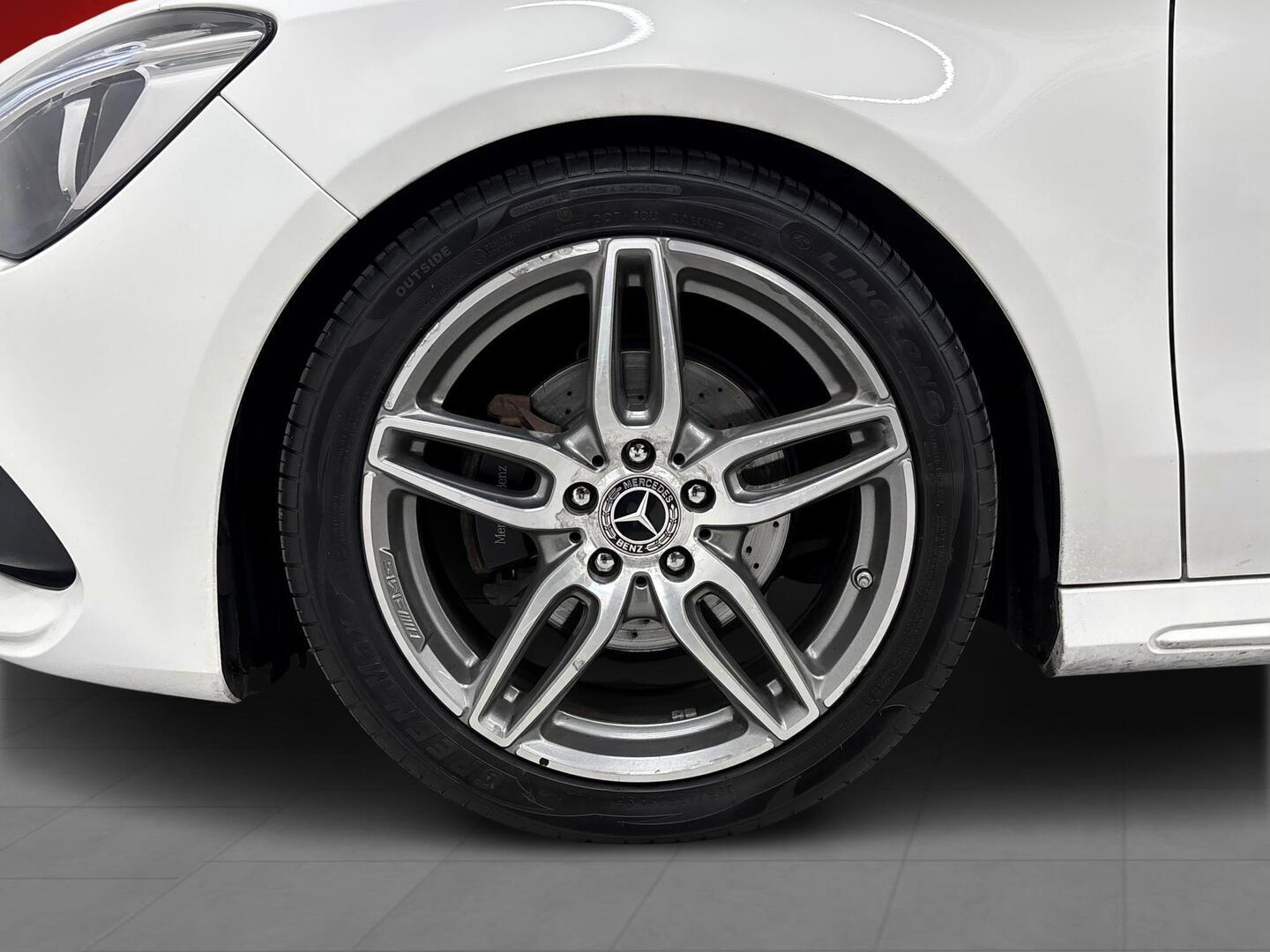 MERCEDES-BENZ CLA 2018