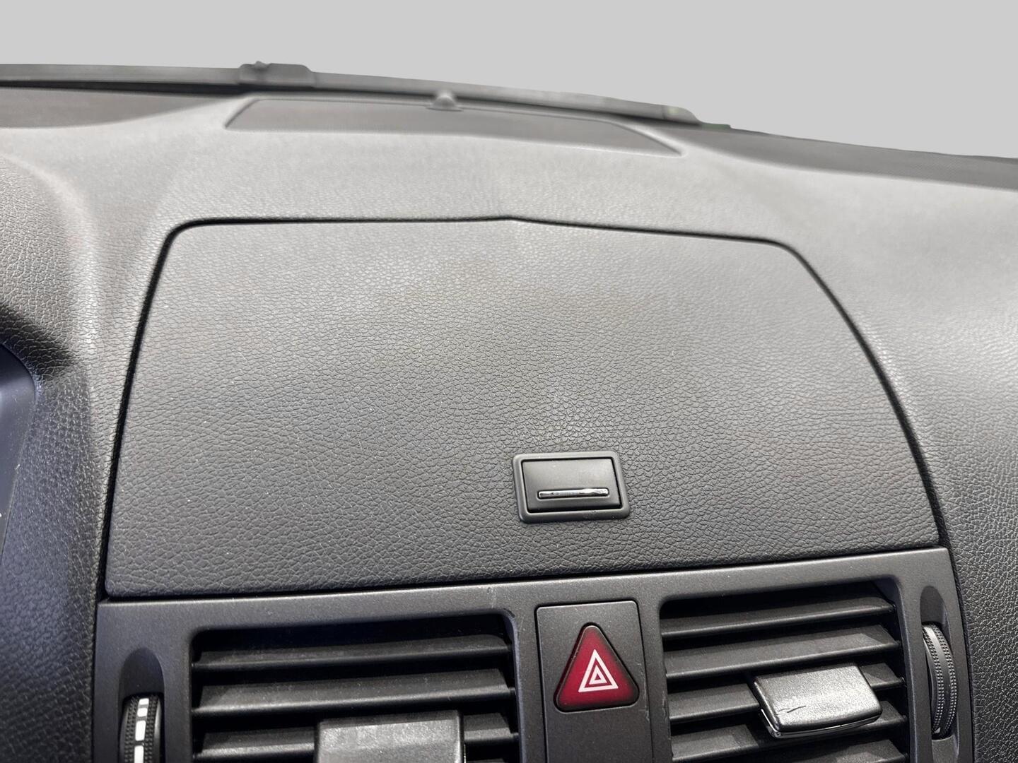 MERCEDES-BENZ C 2010