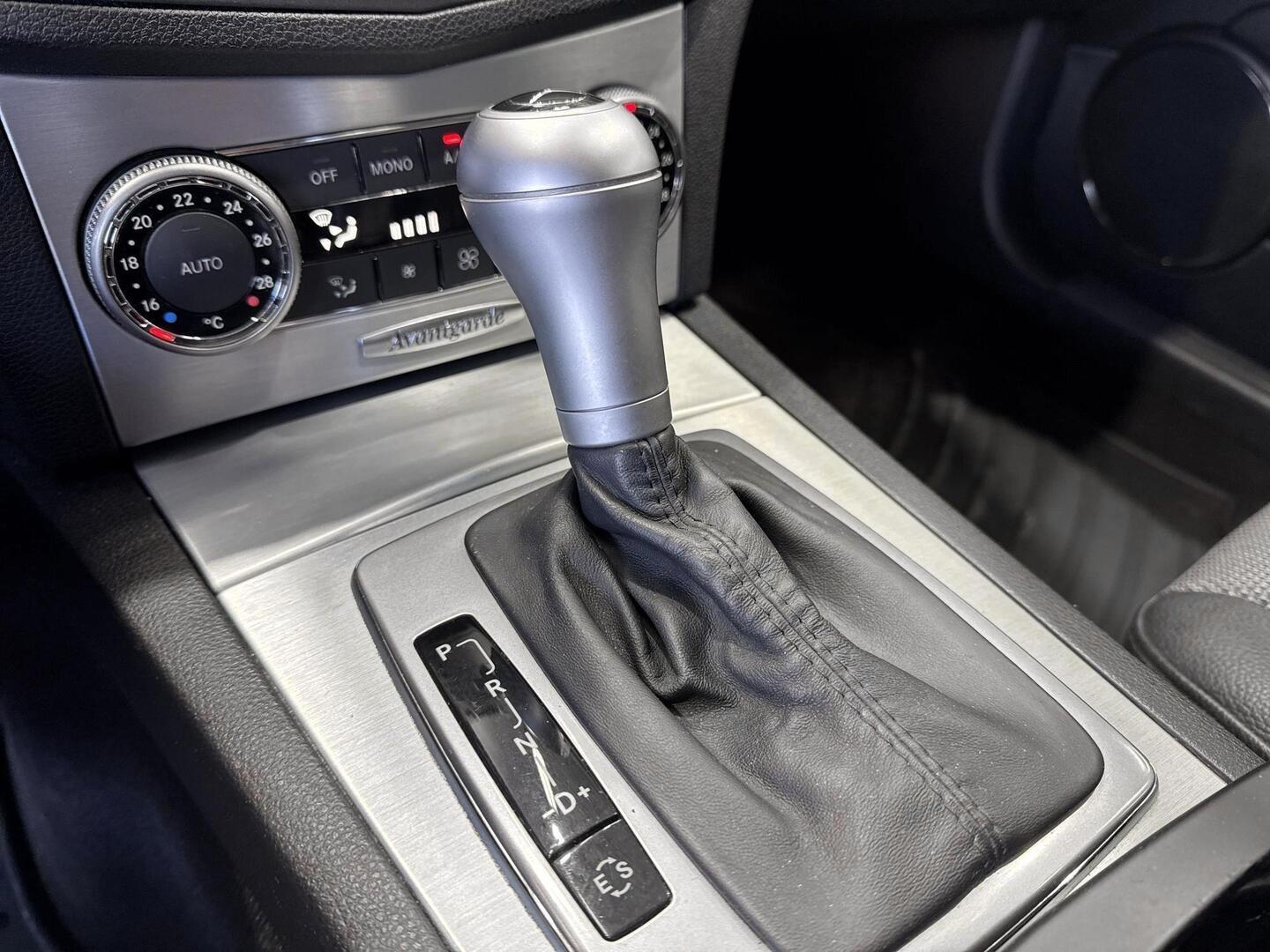 MERCEDES-BENZ C 2010