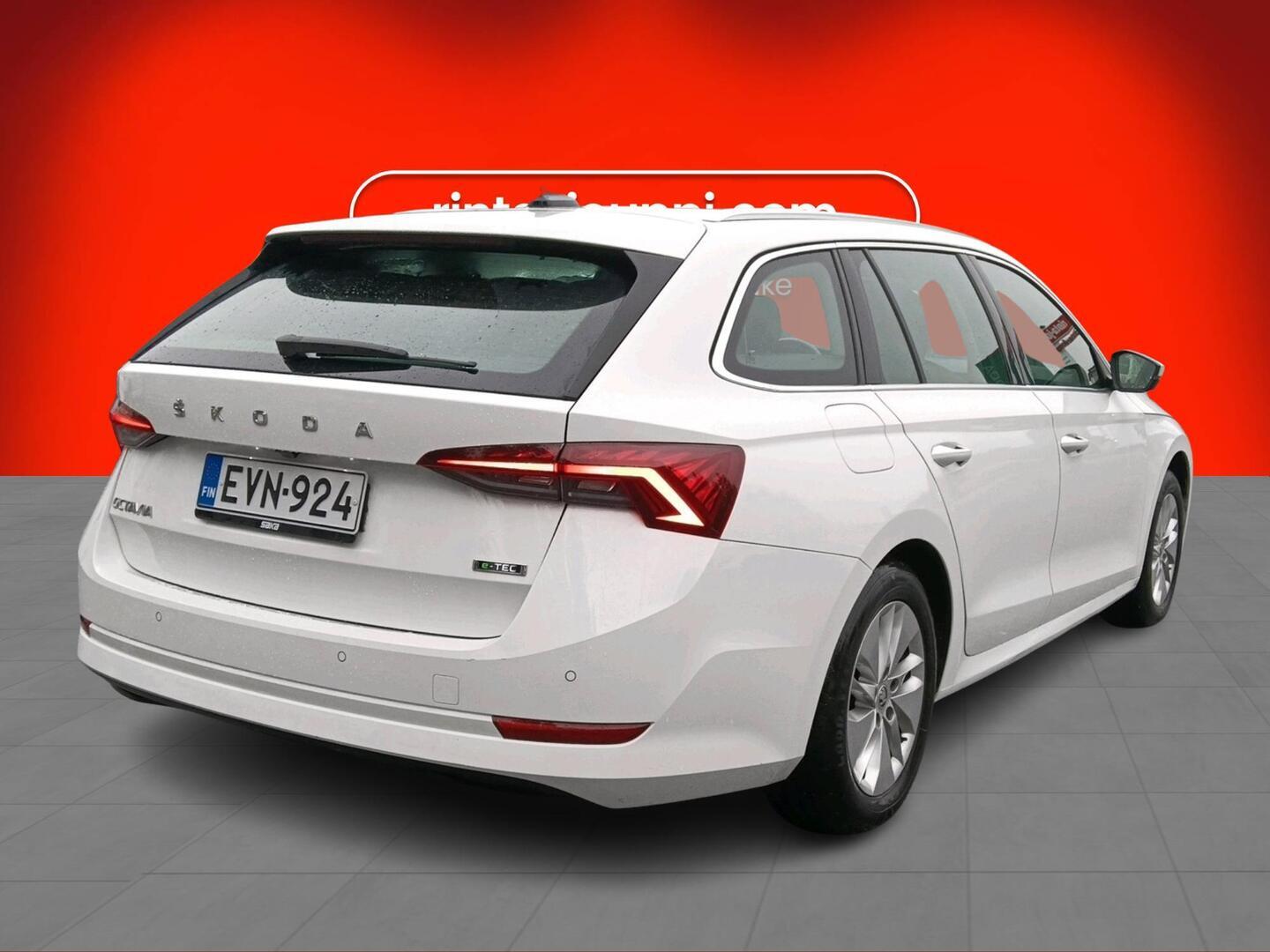 SKODA Octavia 2021