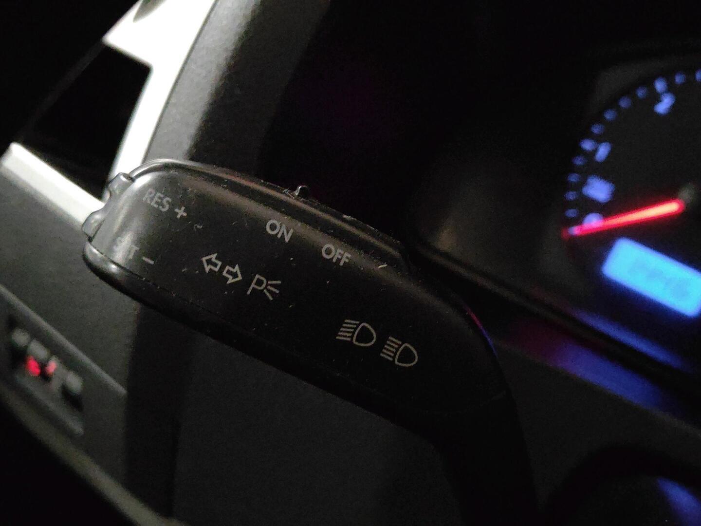 VOLKSWAGEN Transporter 2005