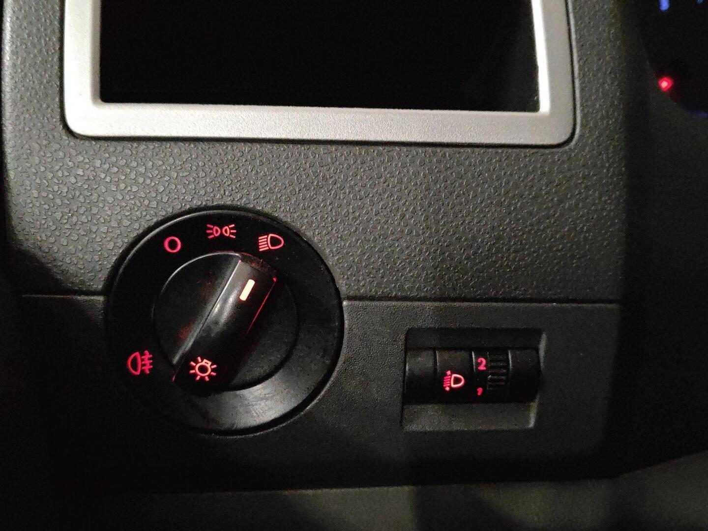 VOLKSWAGEN Transporter 2005