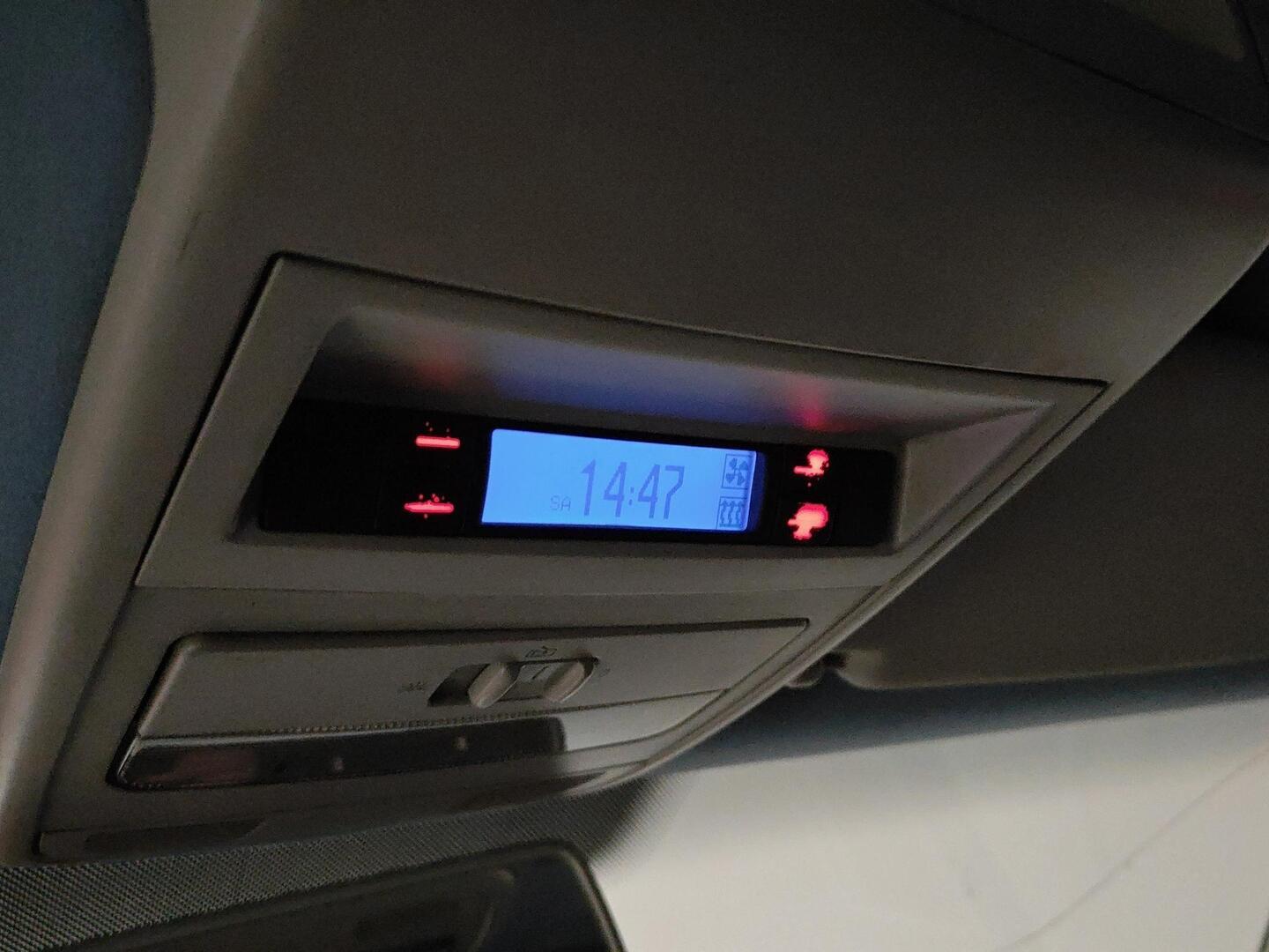 VOLKSWAGEN Transporter 2005