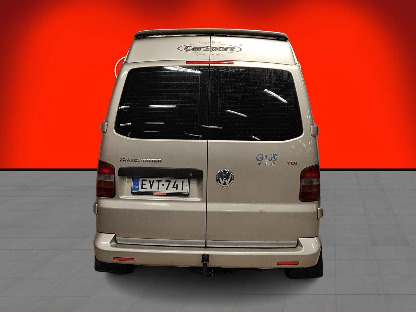 VOLKSWAGEN Transporter 2005
