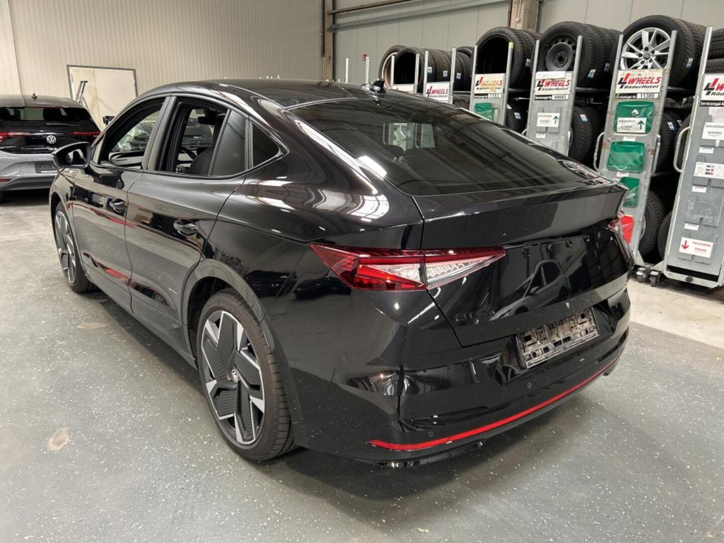 SKODA ENYAQ 2023
