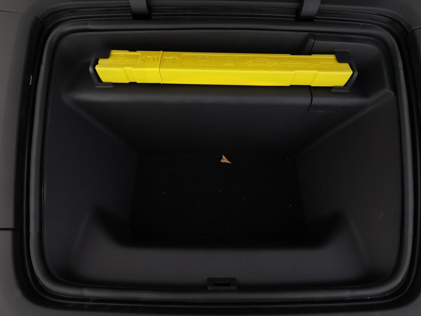 POLESTAR 4 2025