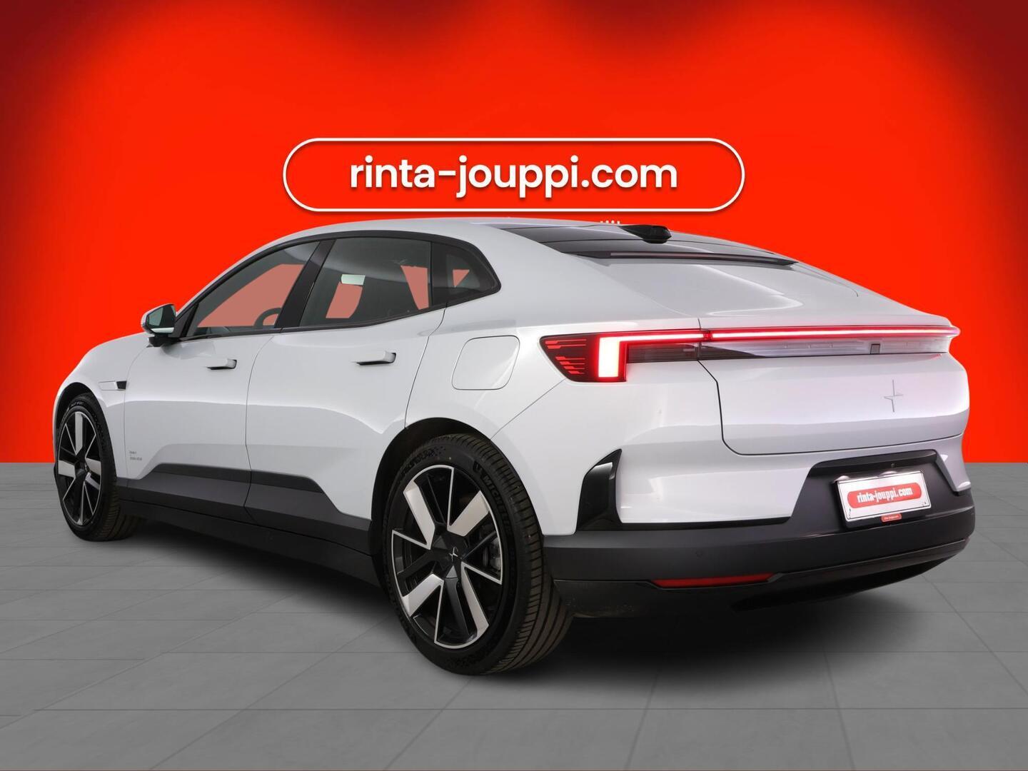 POLESTAR 4 2025