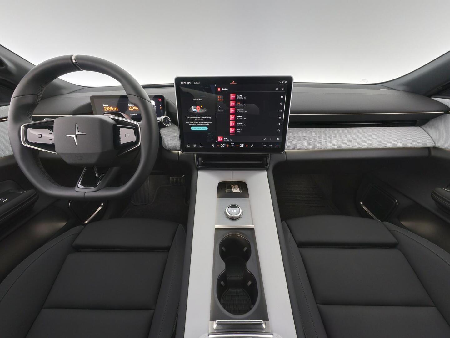POLESTAR 4 2025