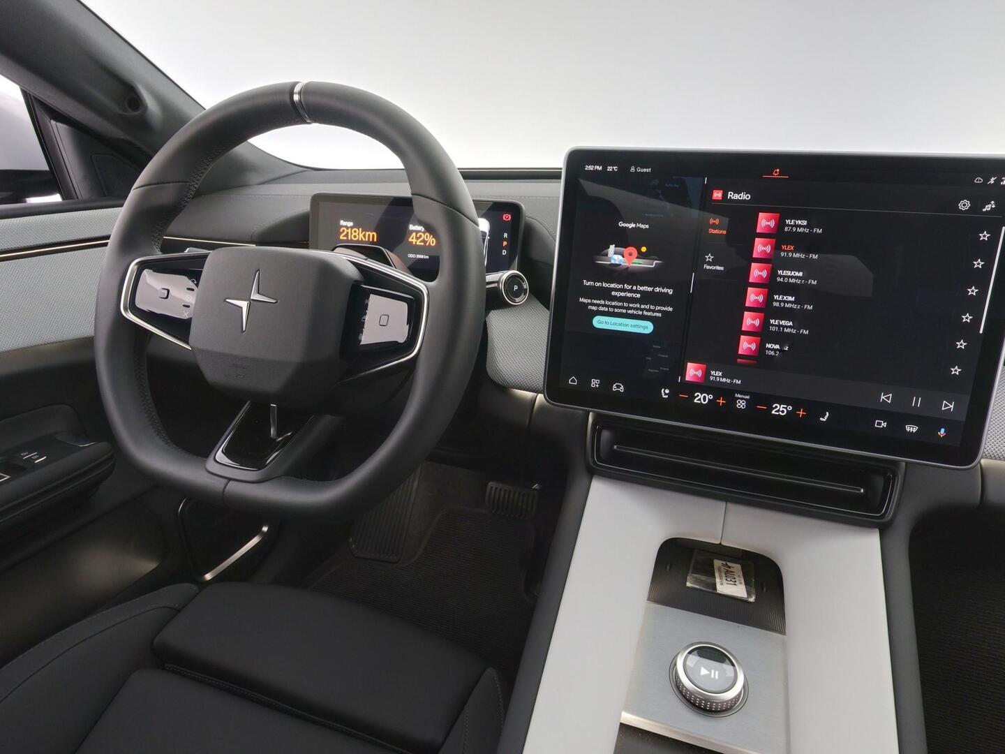 POLESTAR 4 2025