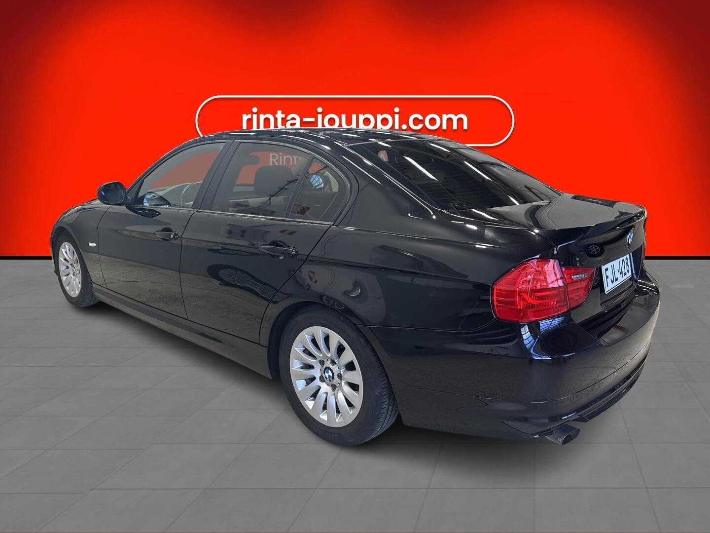 BMW 318 2010