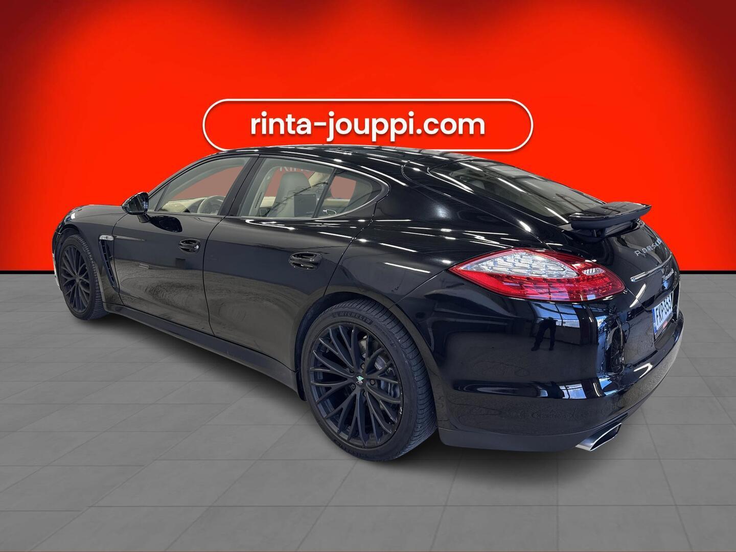 PORSCHE PANAMERA 4 2012