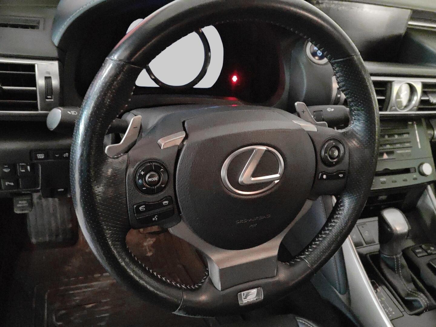 LEXUS IS 2013