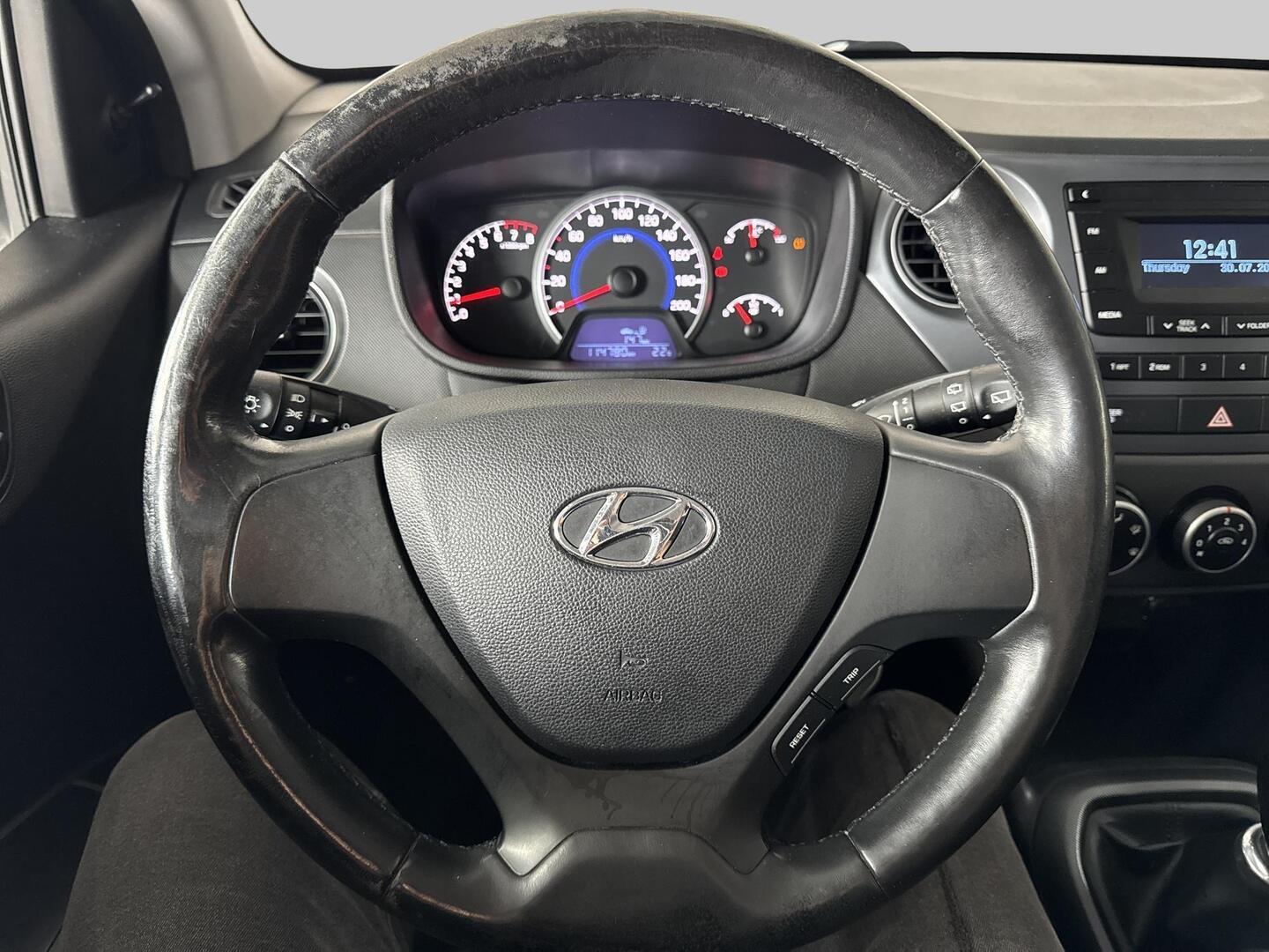 HYUNDAI i10 2017