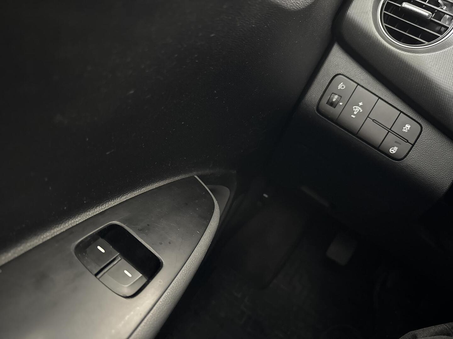 HYUNDAI i10 2017
