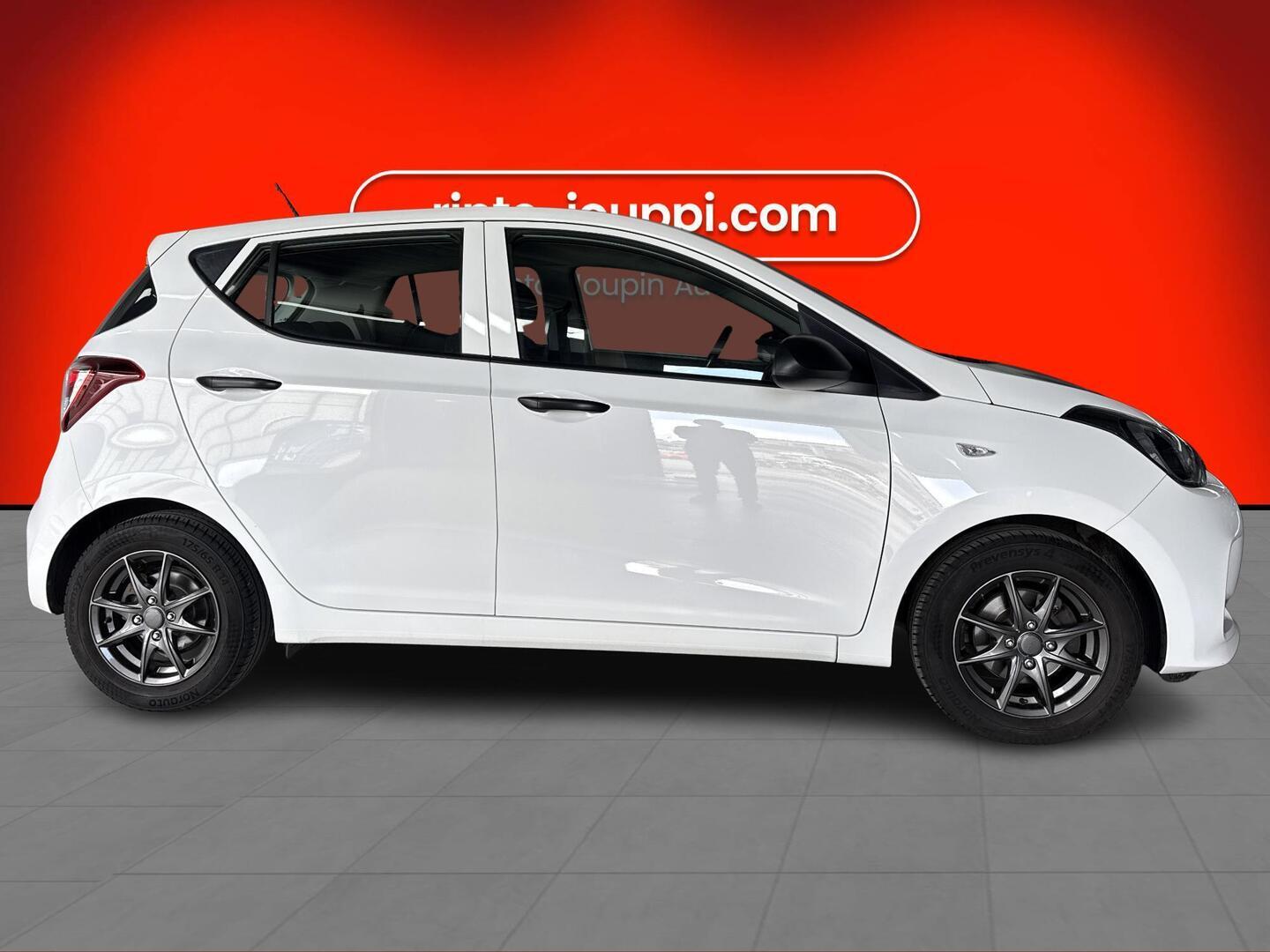 HYUNDAI i10 2017