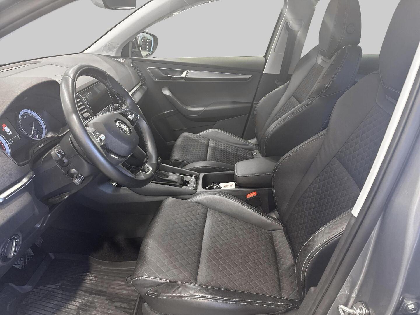 SKODA Karoq 2021