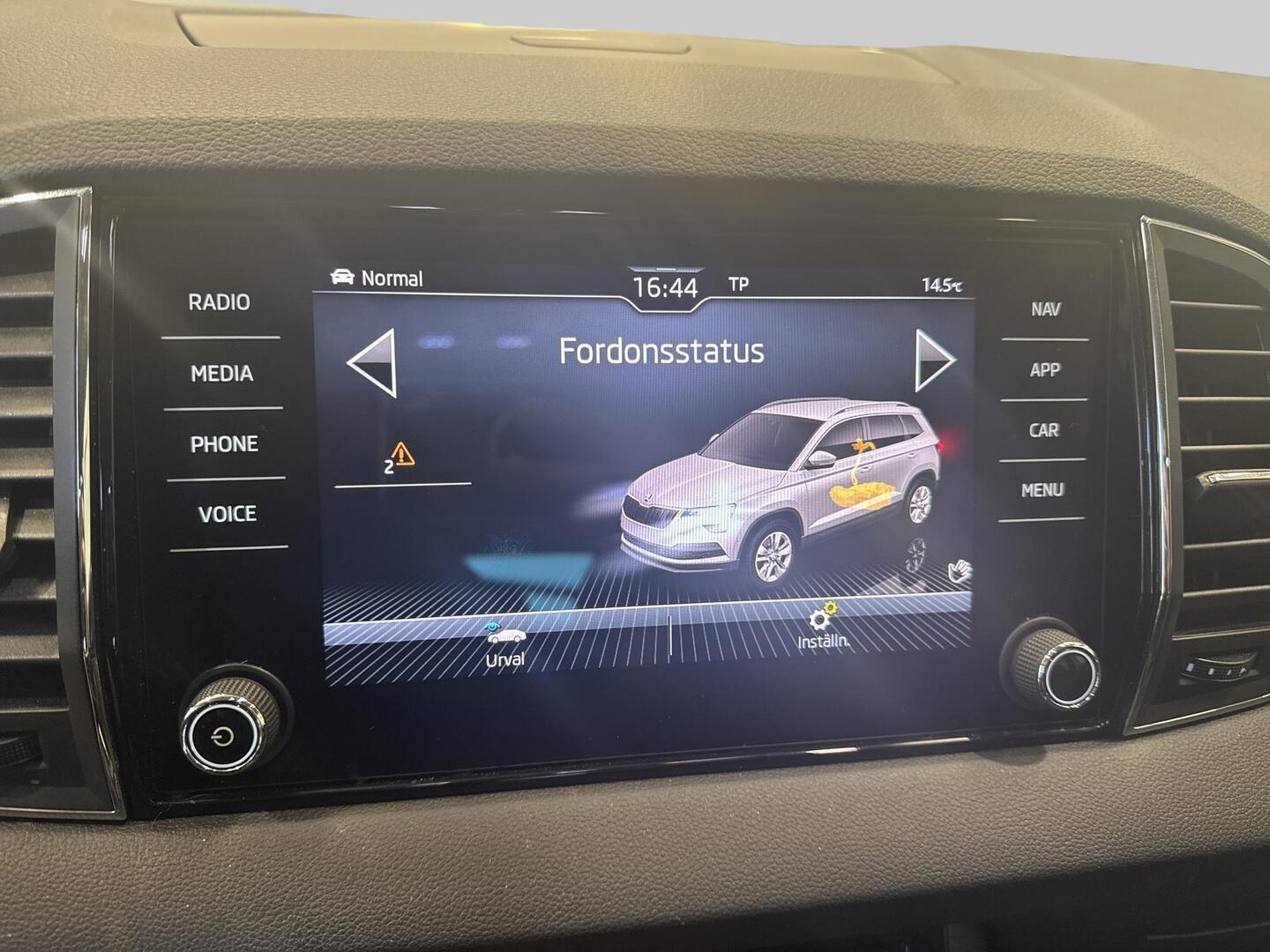 SKODA Karoq 2021