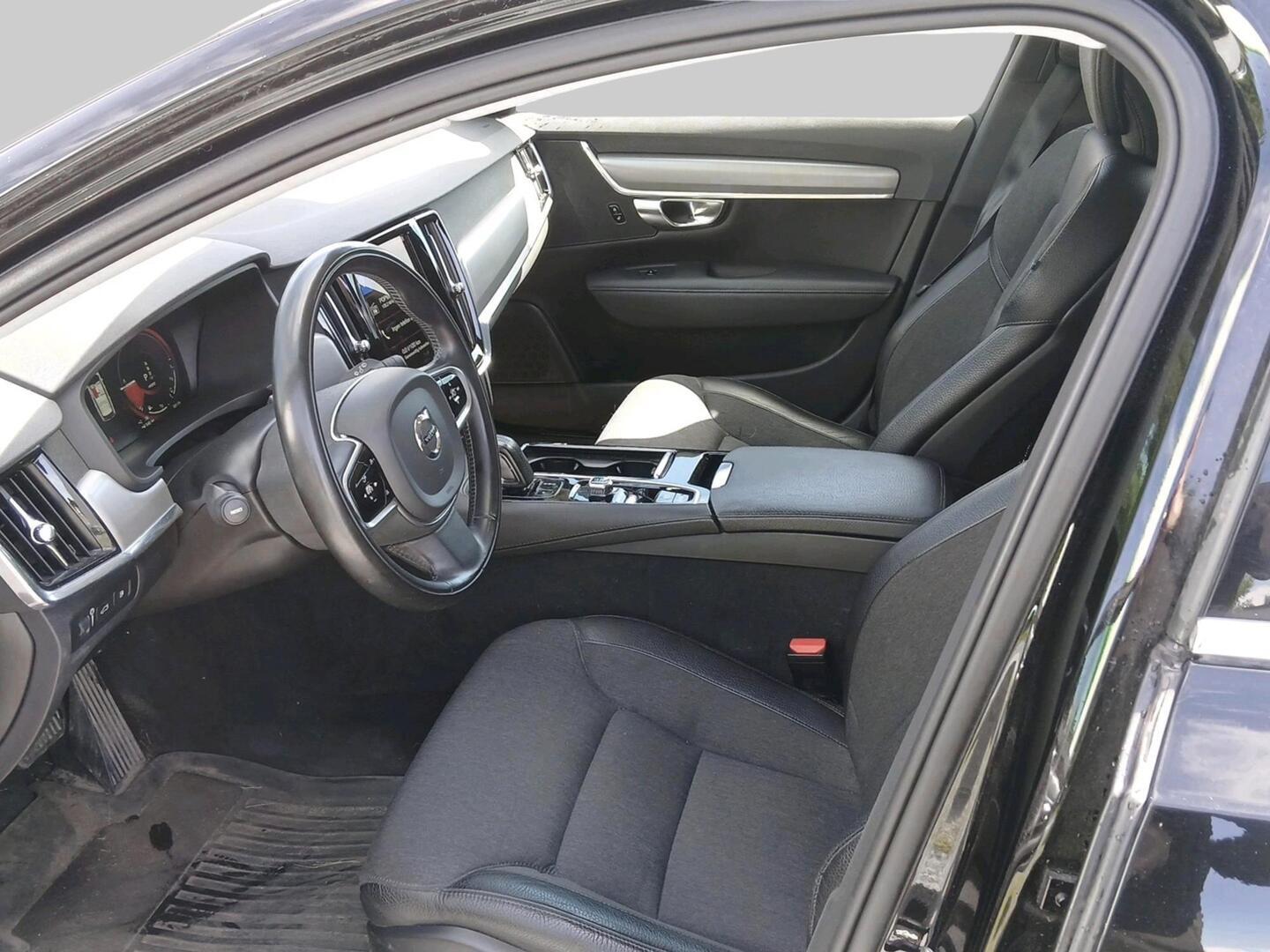 VOLVO V90 2020