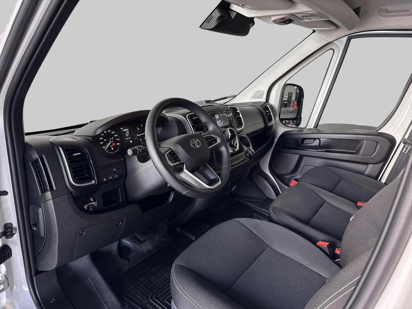 TOYOTA Proace MAX 2025