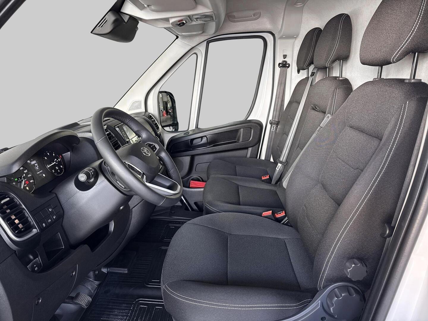 TOYOTA Proace MAX 2025