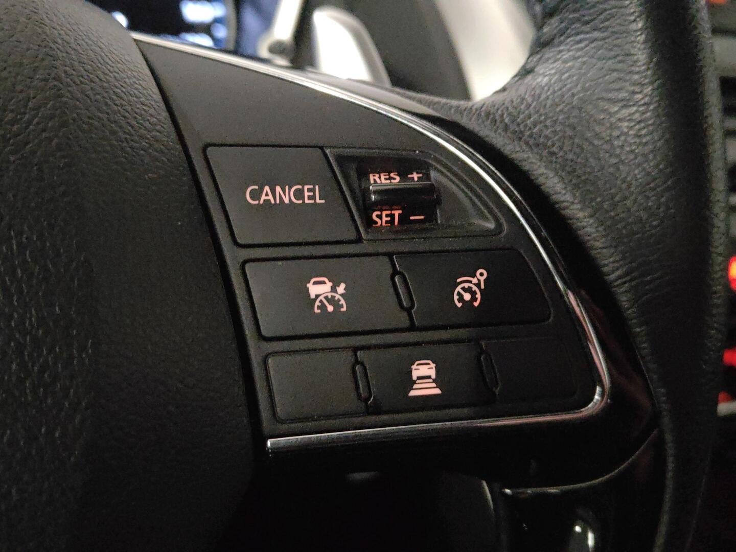 MITSUBISHI ECLIPSE CROSS 2024