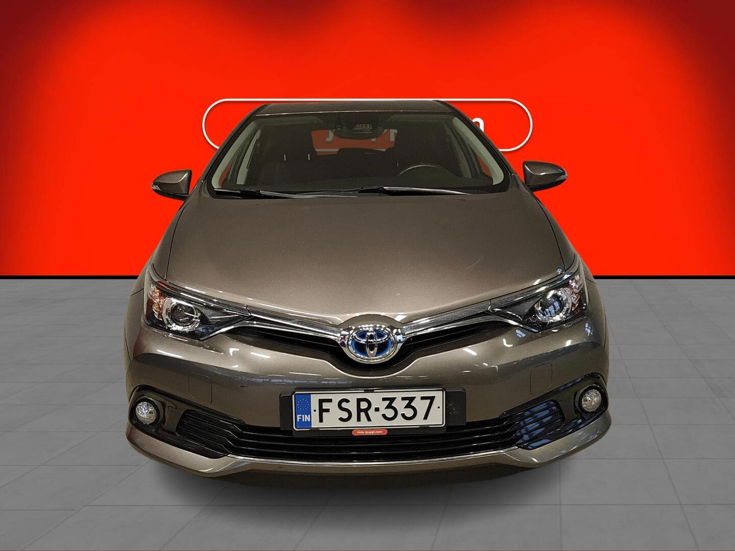 TOYOTA AURIS 2017