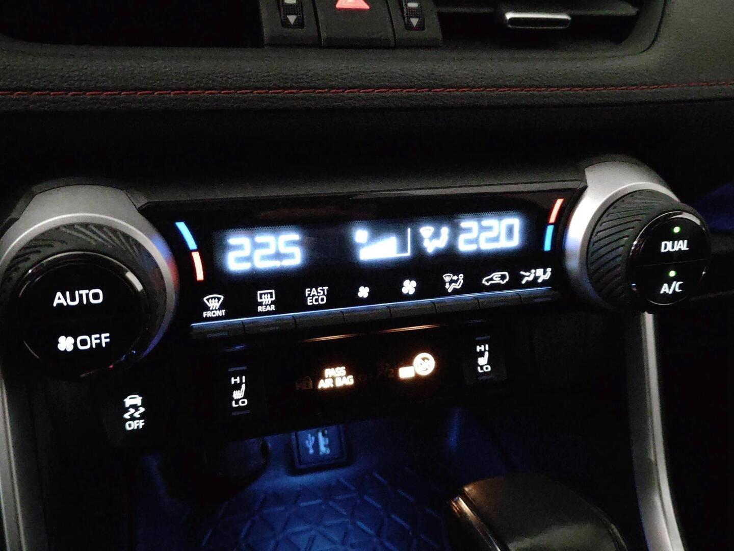 TOYOTA RAV4 PLUG-IN 2023