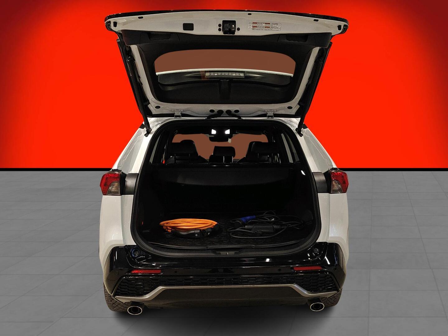 TOYOTA RAV4 PLUG-IN 2024