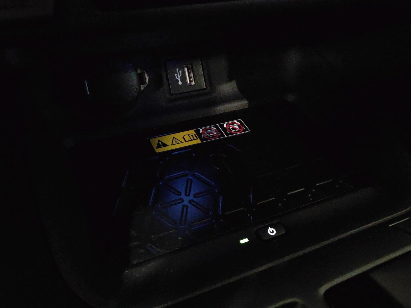 TOYOTA RAV4 PLUG-IN 2024