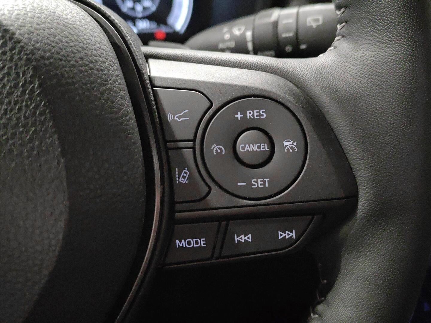 TOYOTA RAV4 PLUG-IN 2024