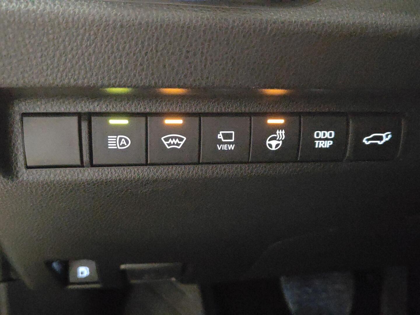 TOYOTA RAV4 PLUG-IN 2024