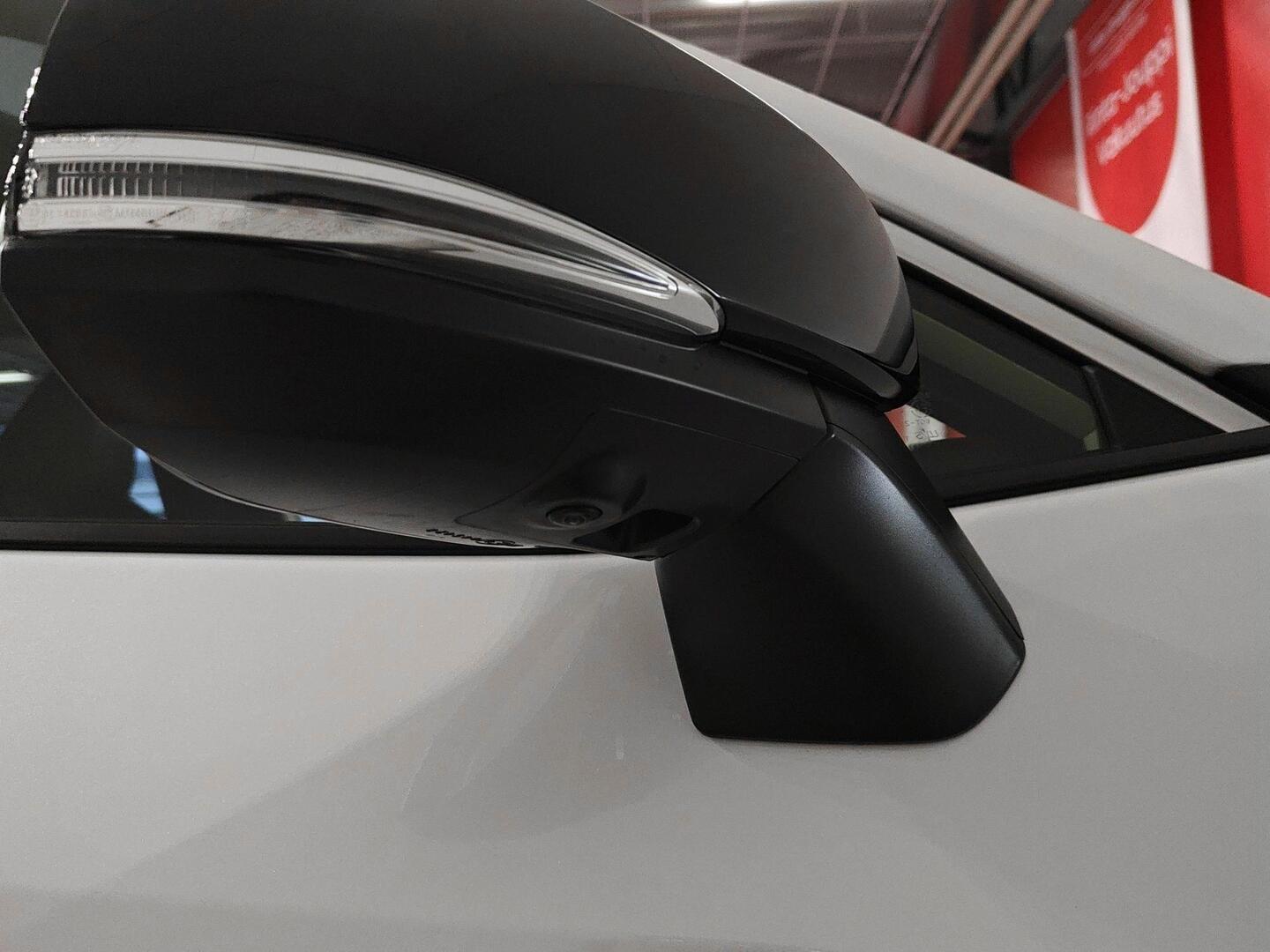 TOYOTA RAV4 PLUG-IN 2024