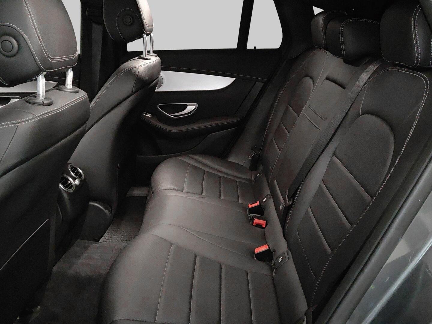 MERCEDES-BENZ EQC 2021