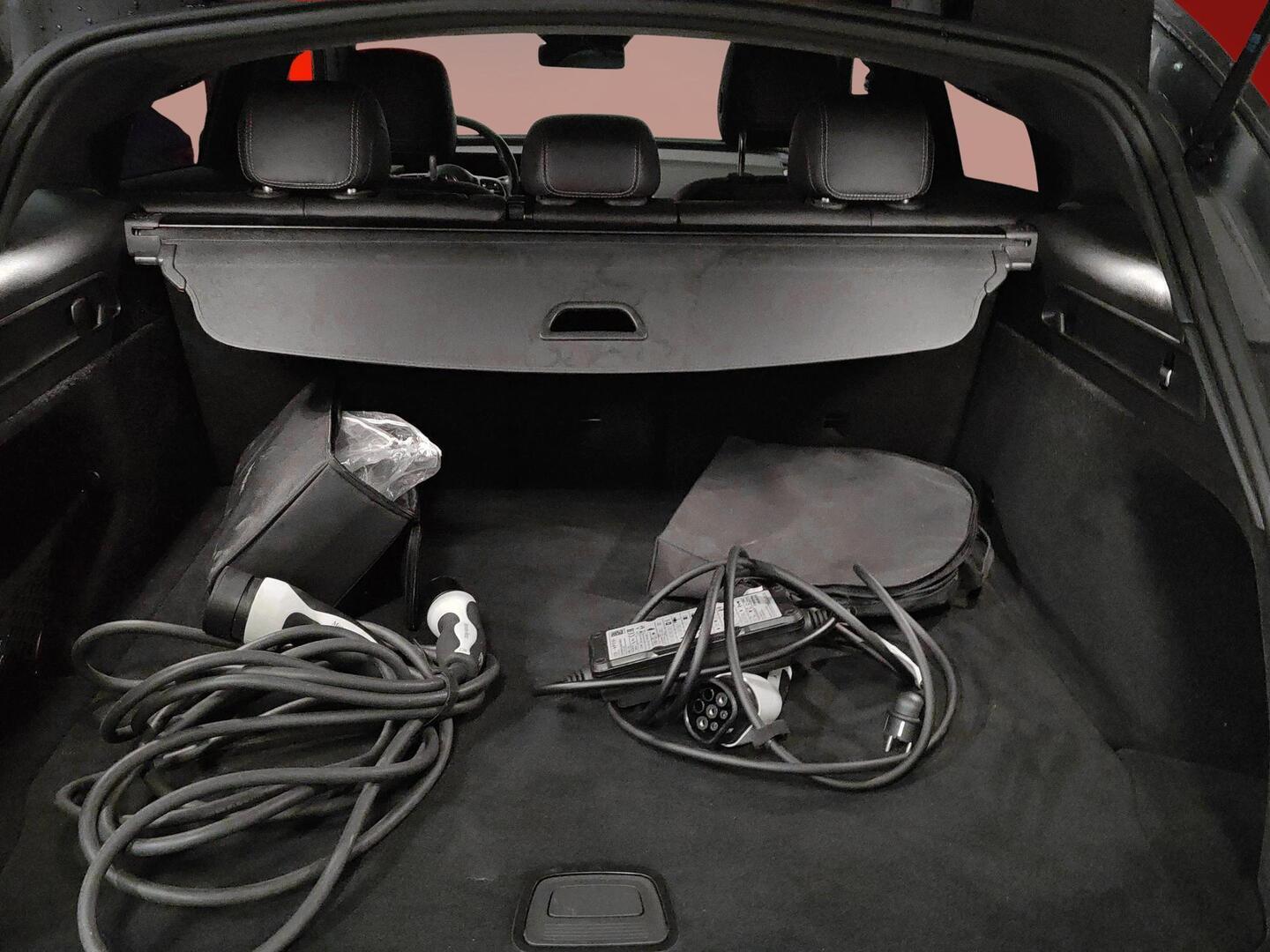 MERCEDES-BENZ EQC 2021