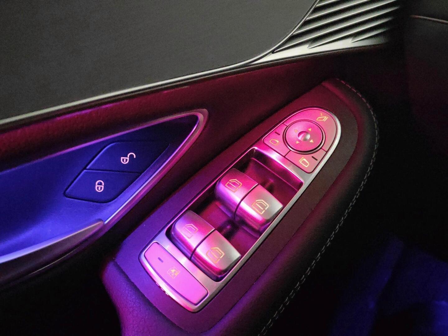 MERCEDES-BENZ EQC 2021