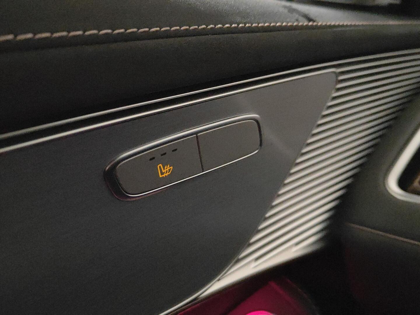 MERCEDES-BENZ EQC 2021