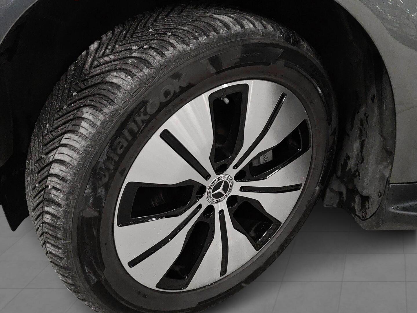 MERCEDES-BENZ EQC 2021