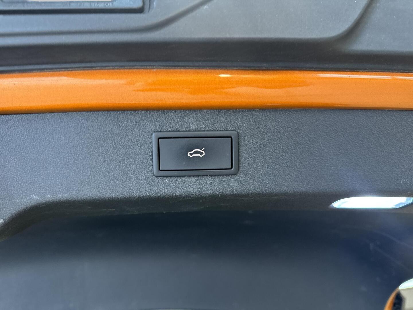 SKODA Enyaq 2023