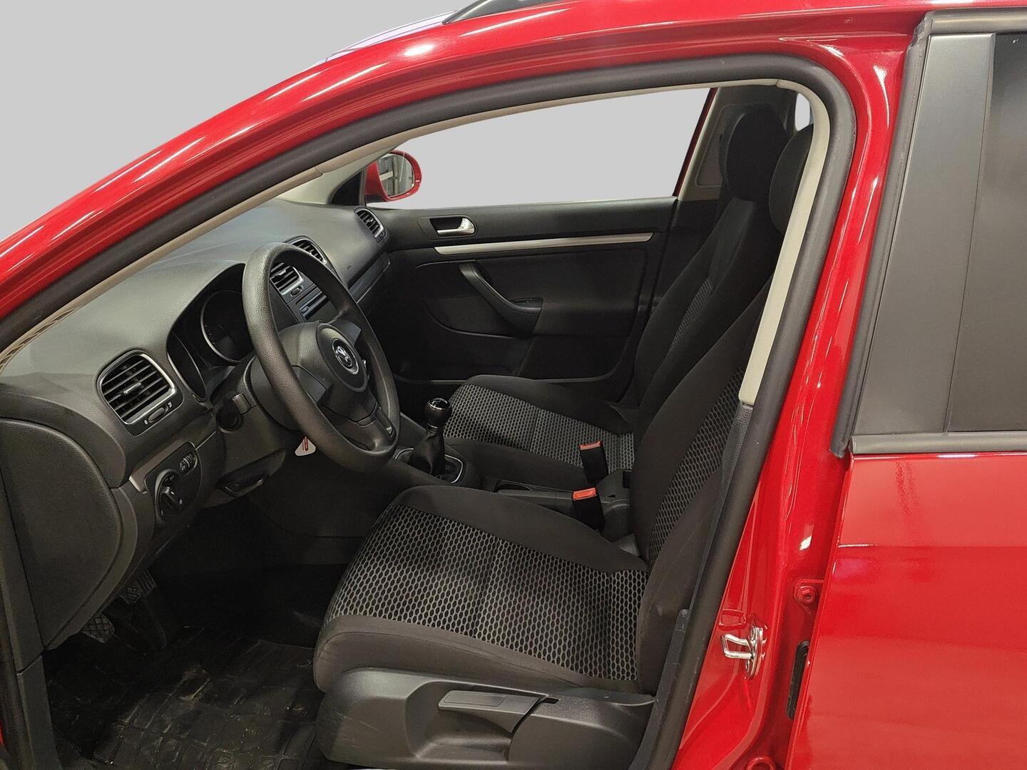 VOLKSWAGEN Golf 2011