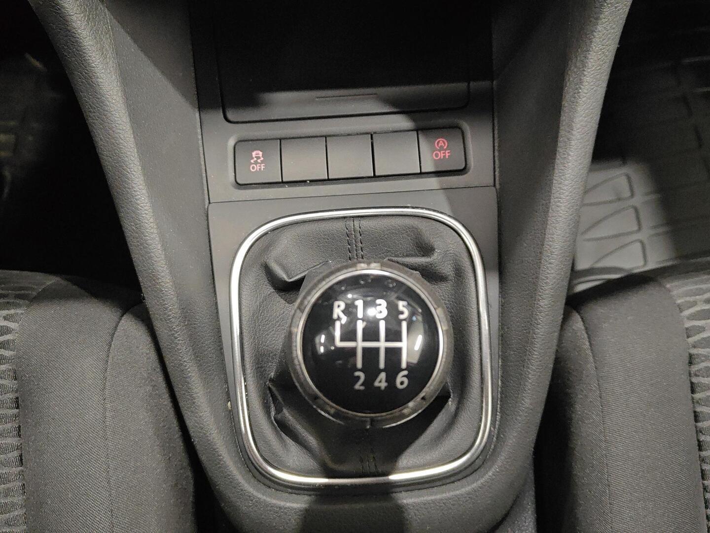 VOLKSWAGEN Golf 2011