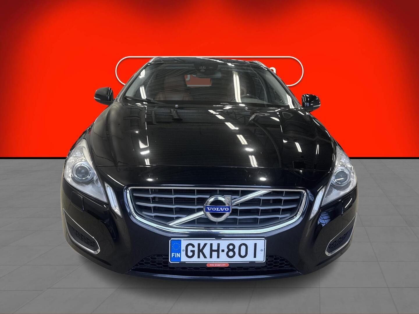 VOLVO V60 2011