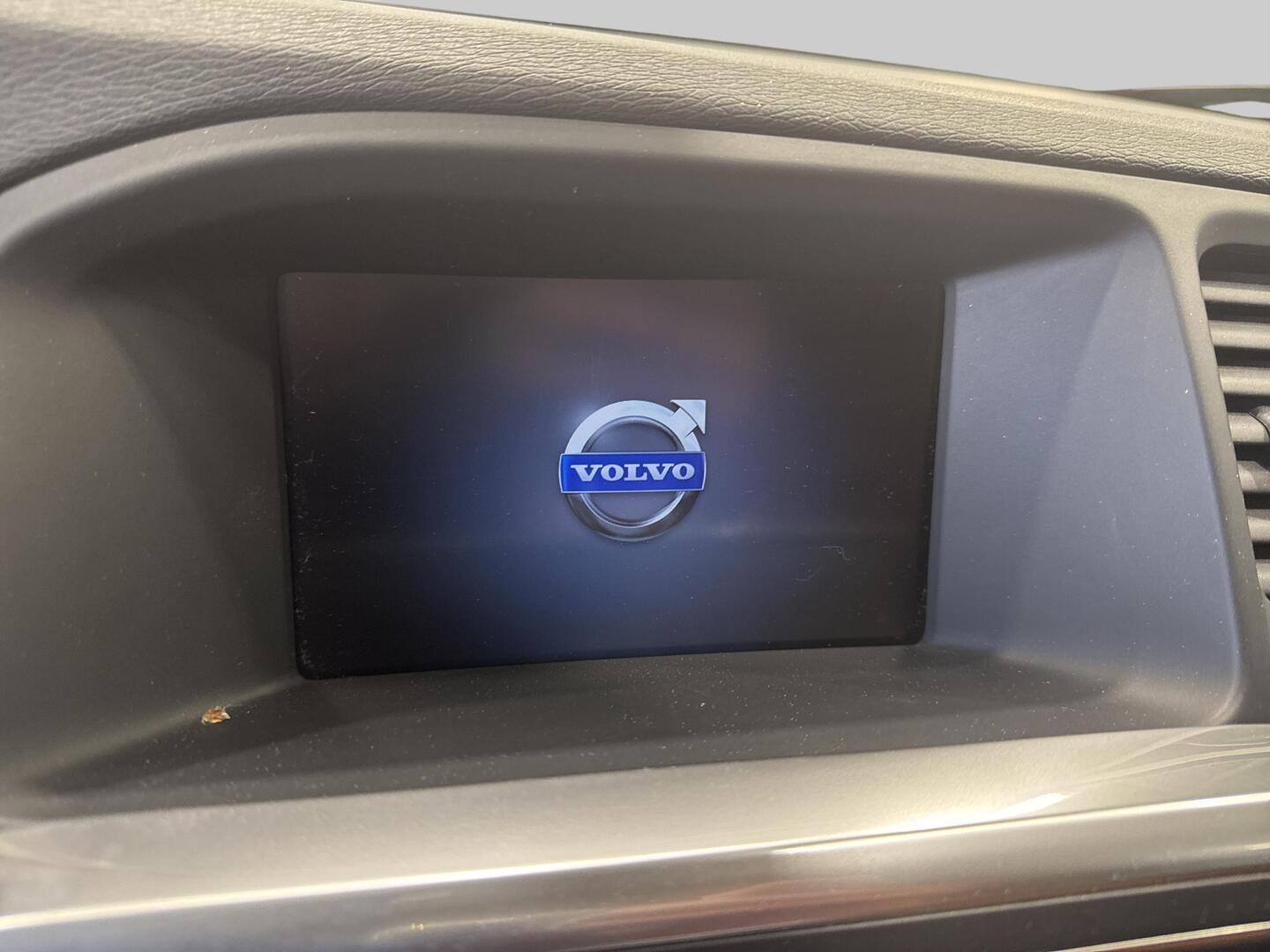 VOLVO V60 2011