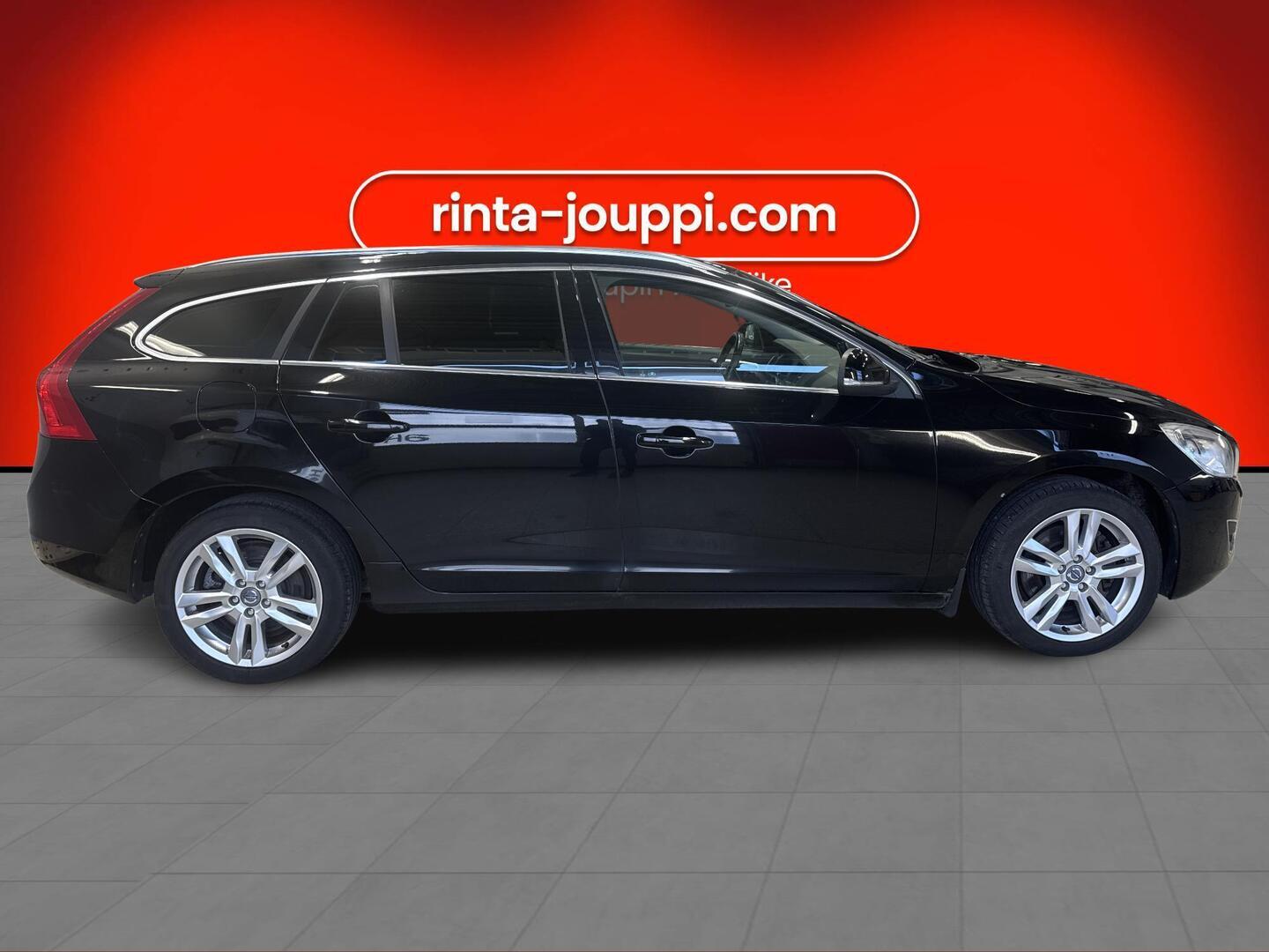 VOLVO V60 2011