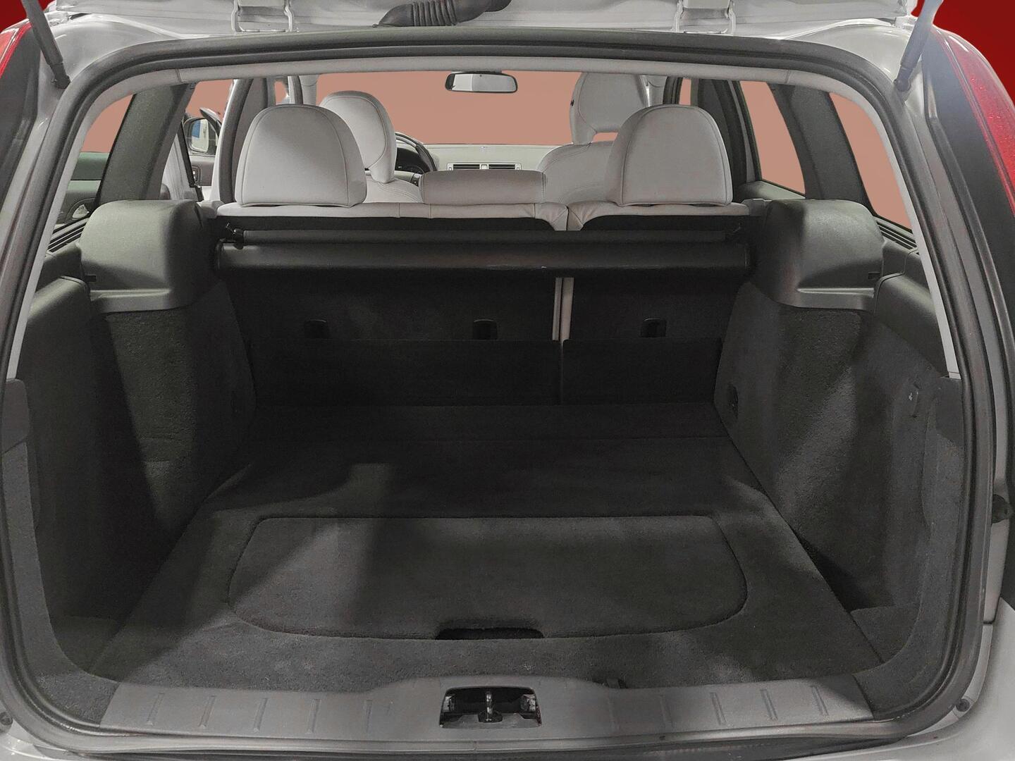 VOLVO V50 2012