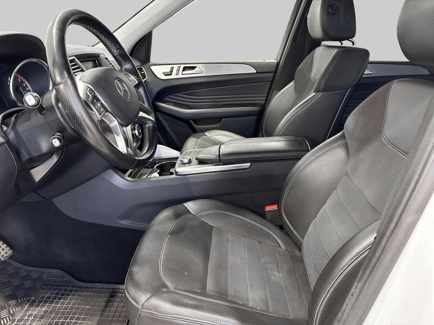 MERCEDES-BENZ ML 2011
