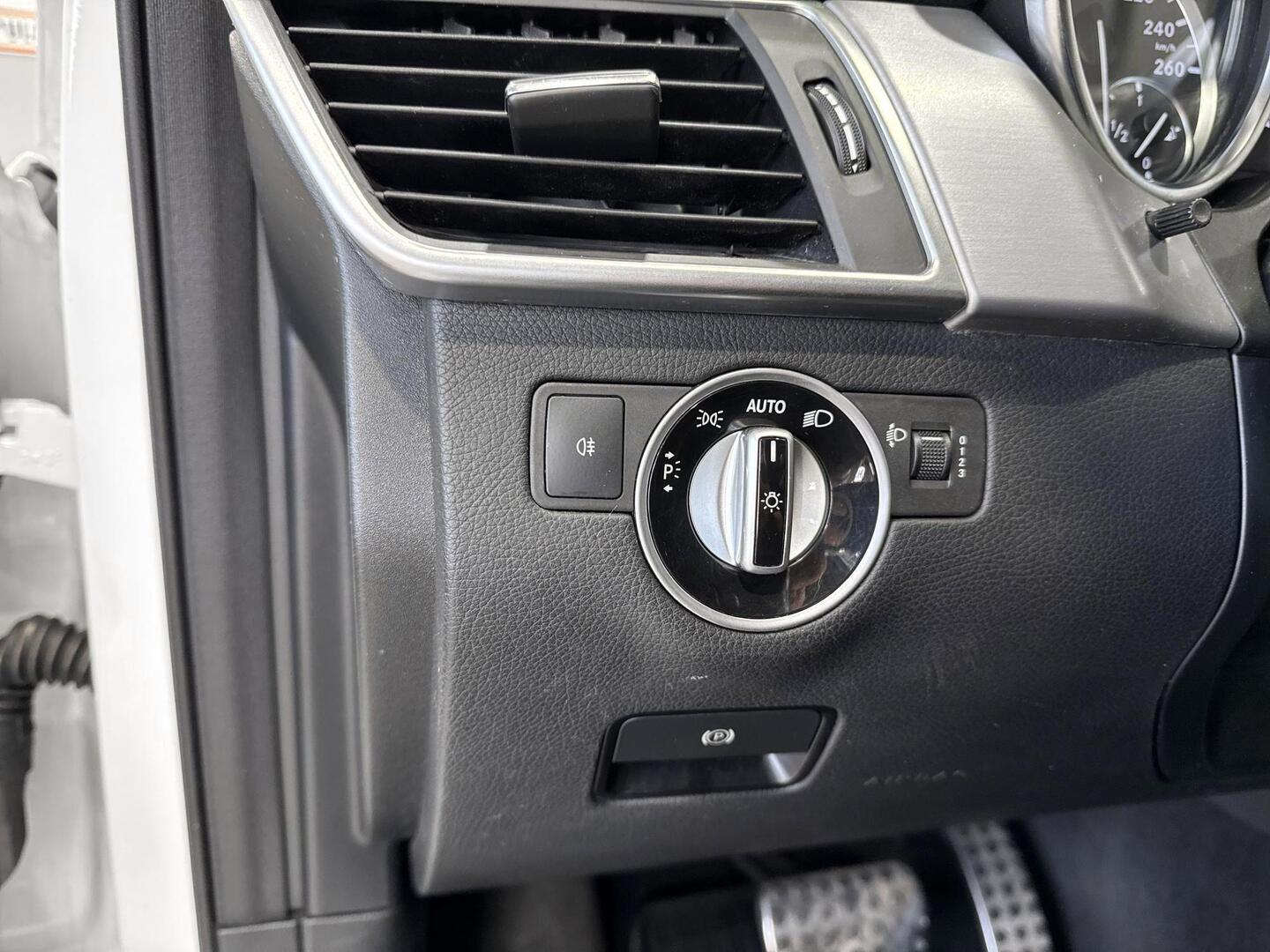 MERCEDES-BENZ ML 2011