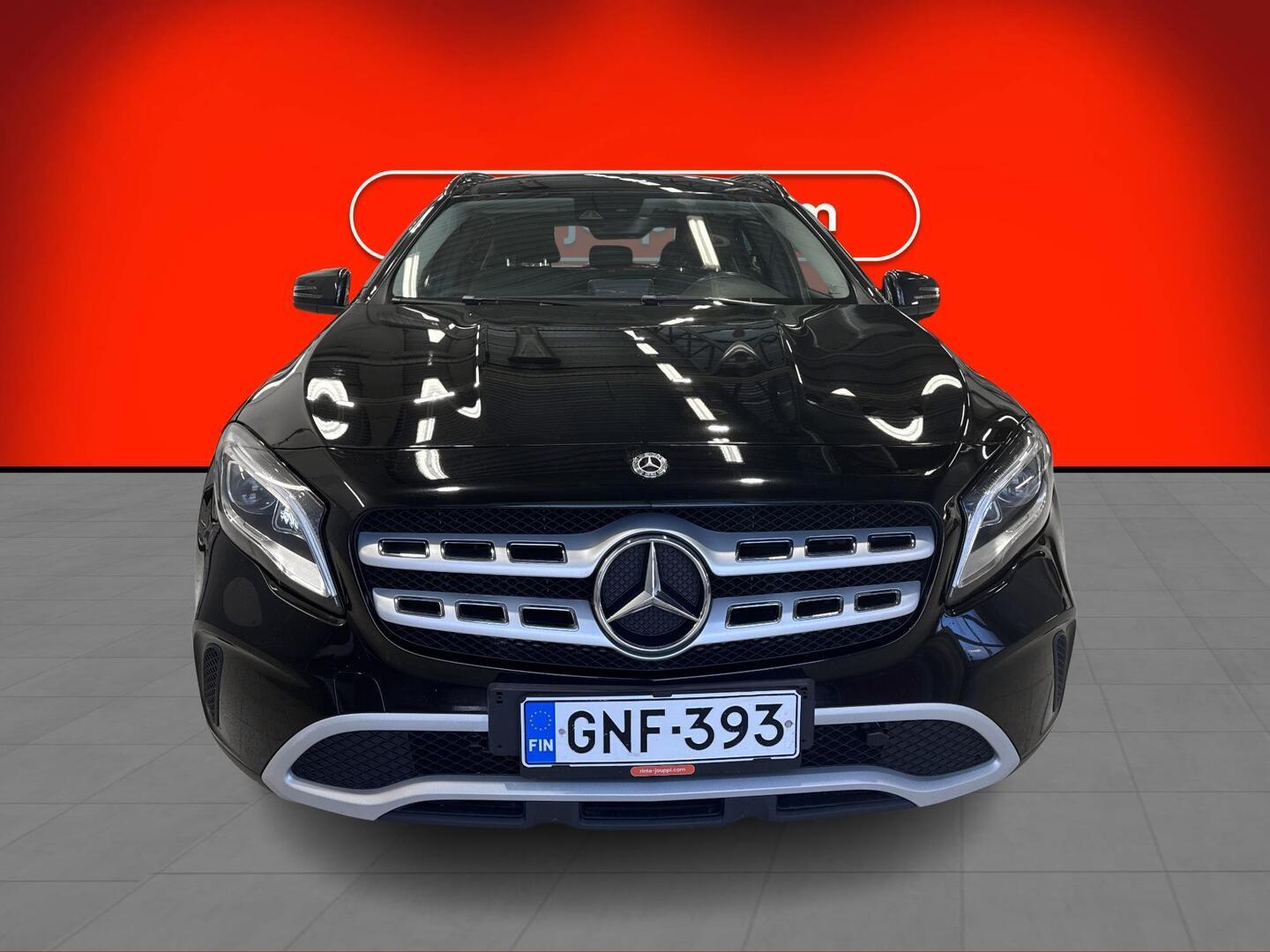MERCEDES-BENZ GLA 2018