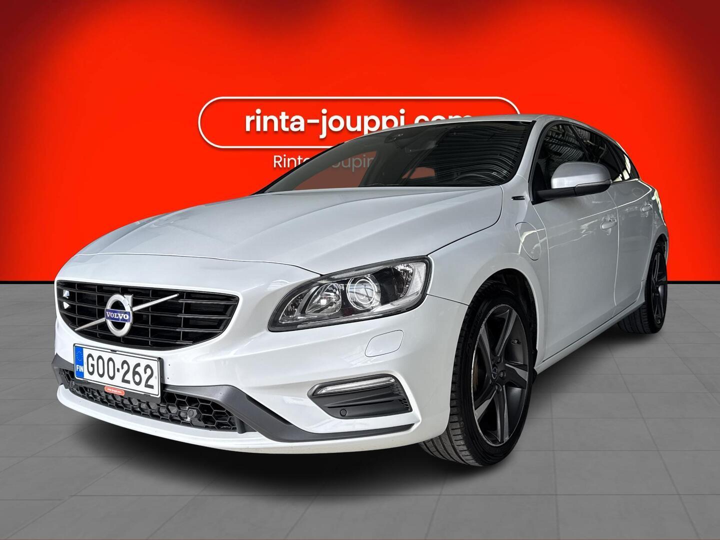 VOLVO V60 2015