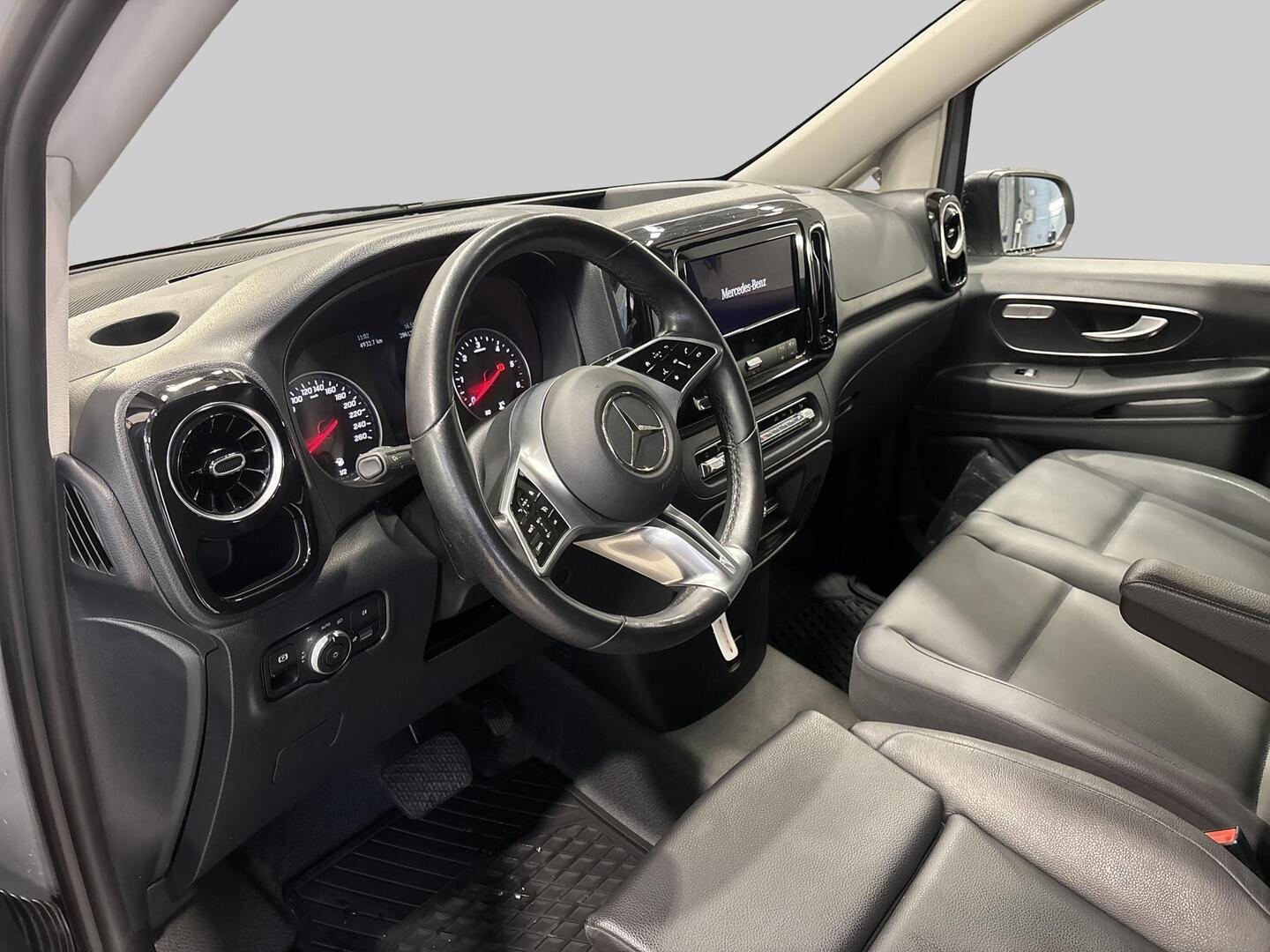 MERCEDES-BENZ Vito 2024